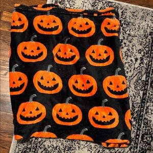 Halloween Pumpkin Design Throw Blanket